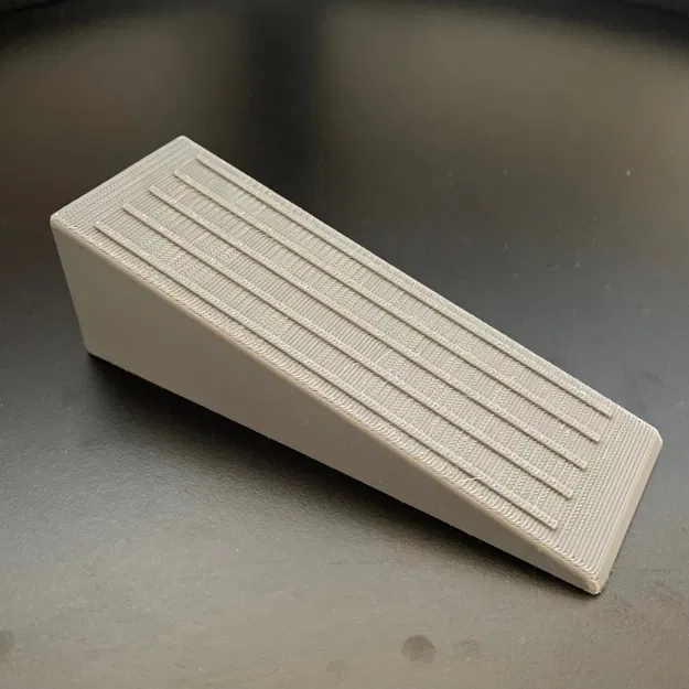 Cái chặn cửa đơn giản thiết kế bằng Fusion 360 - Image 1