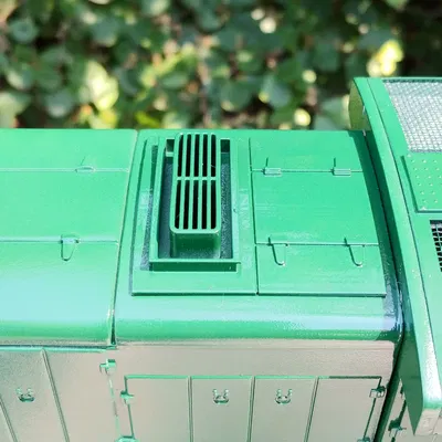 Thay thế nắp ống xả cho đầu máy Aristo-Craft GE U25B