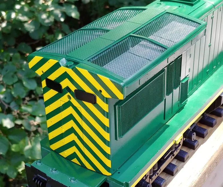 Mô hình GE U33B kitbash với phần đuôi Aristo-Craft - Image 1