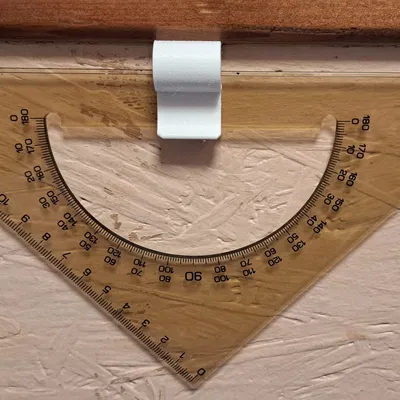 Giá đỡ thước kẻ đa năng cho văn phòng