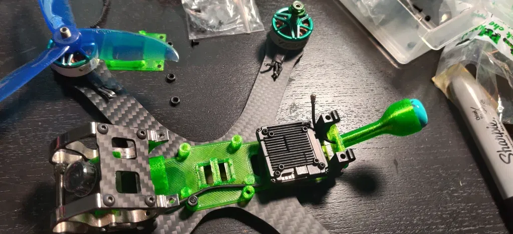 Giá đỡ đuôi Foxeer Lollypop 4+ cho Armattan Chameleon - Image 3