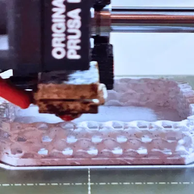 Giá đỡ bút chì tùy chỉnh với mẫu infill độc đáo