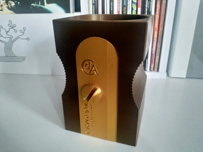 Giá đỡ bút chì hình máy gọt bút chì khổng lồ - Image 4