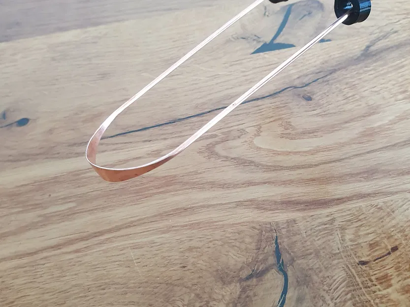 Giá đỡ bàn chải lưỡi vệ sinh gắn tường 5mm từ IKEA - Image 2