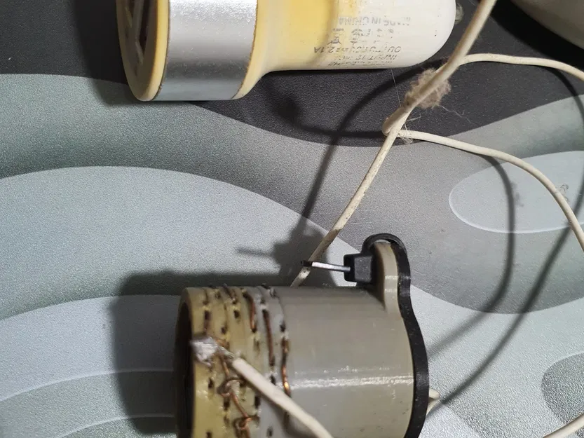 Đồ đựng thuốc lá kiểu ghetto cho ô tô - Image 1