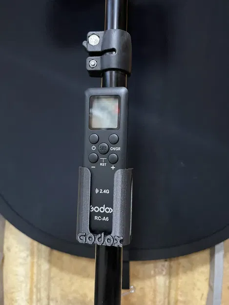 Kẹp chân máy ảnh không dây Godox cho đèn SL60IID COB - Image 2