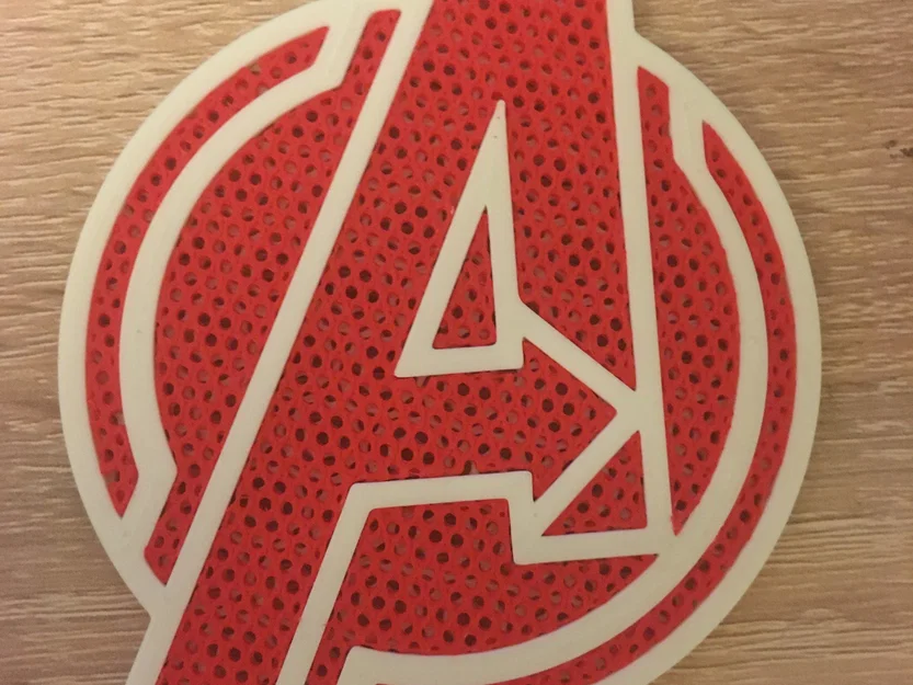Biểu tượng Avengers với thiết kế hai màu sắc - Image 1