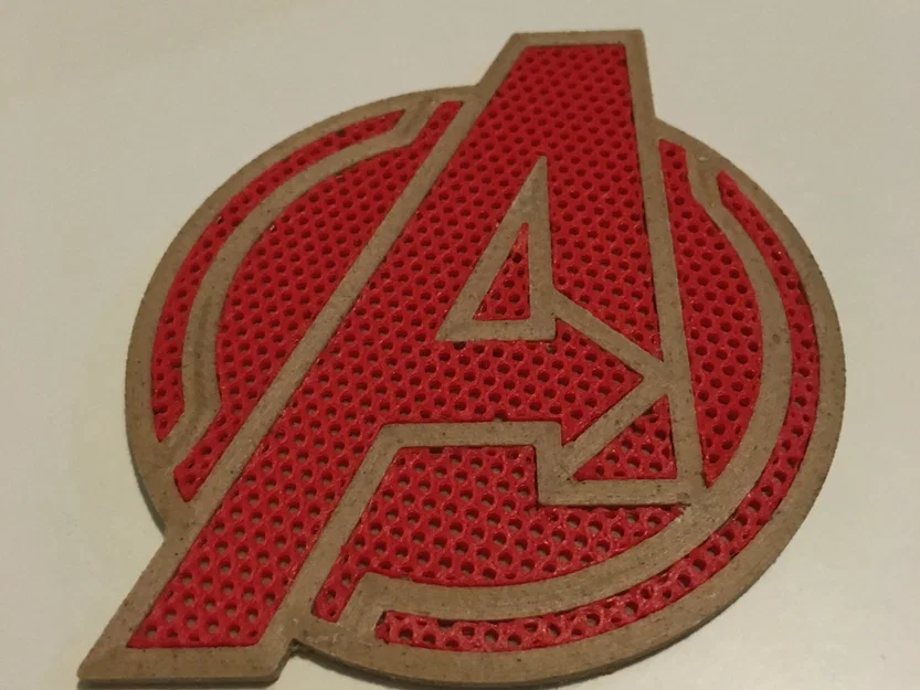 Biểu tượng Avengers với thiết kế hai màu sắc - Image 2