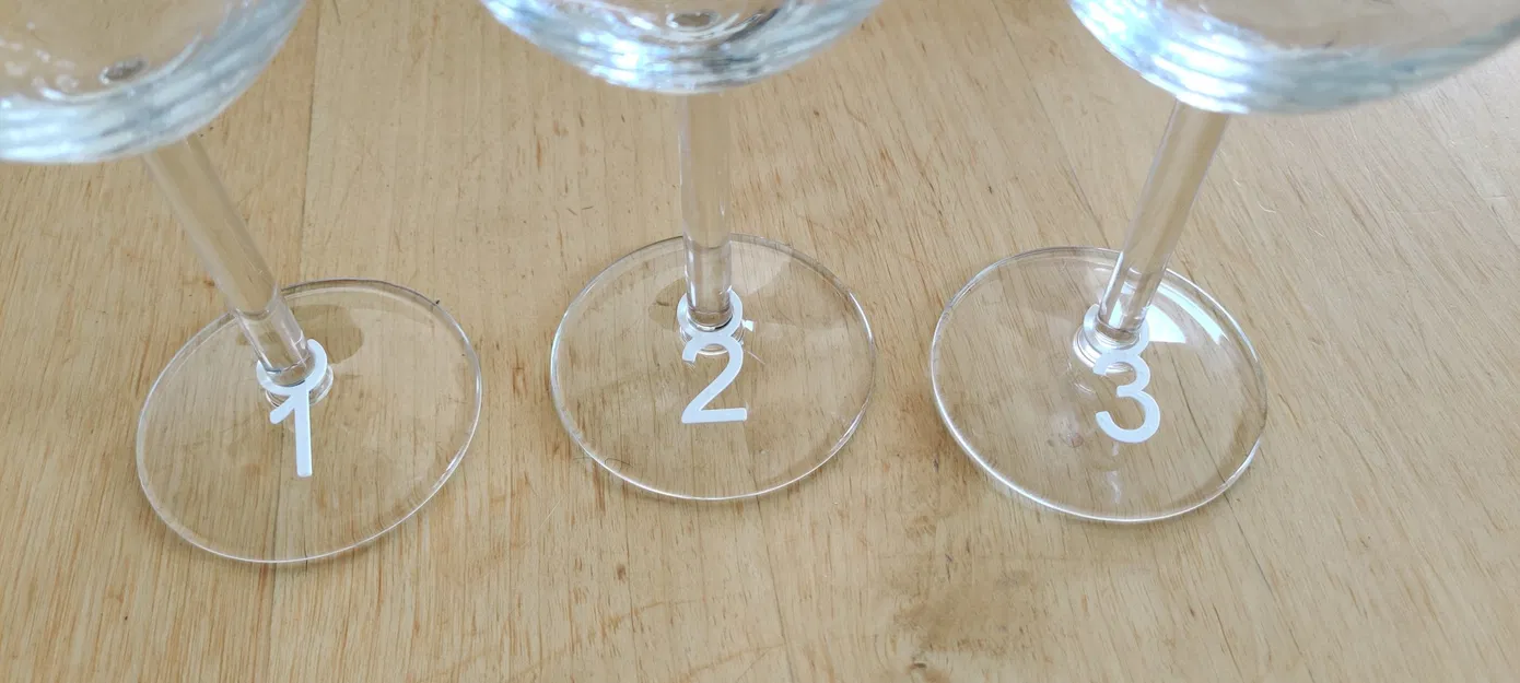 Những thẻ dán cho ly rượu trong buổi nếm rượu - Image 1