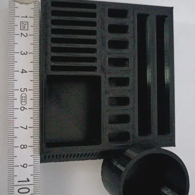 Giá đỡ USB và thẻ nhớ với khe để kẹp giấy