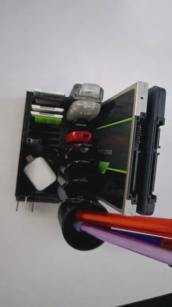 Giá đỡ USB và thẻ nhớ với khe để kẹp giấy - Image 8