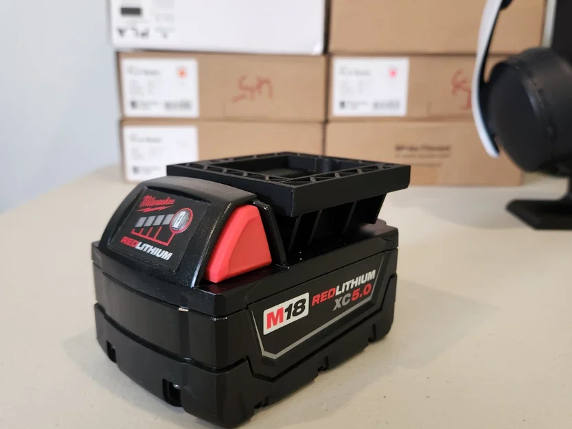 Giá đỡ pin Milwaukee M18 cho máy in 3D - Image 1