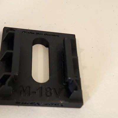 Giá đỡ pin Milwaukee M18 cho máy in 3D