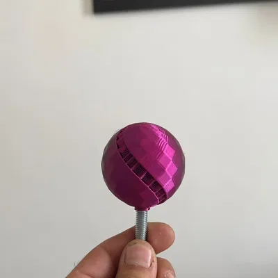 Núm chuyển số hình kim cương XL cho xe ô tô