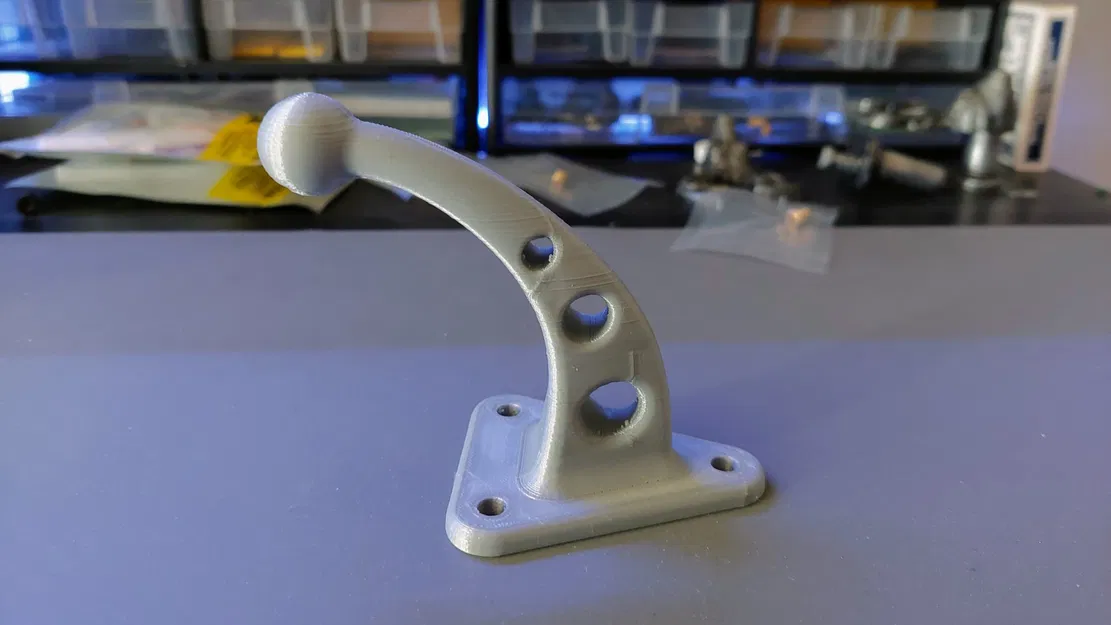 Móc treo áo có lỗ dành cho móc treo áo - Image 1