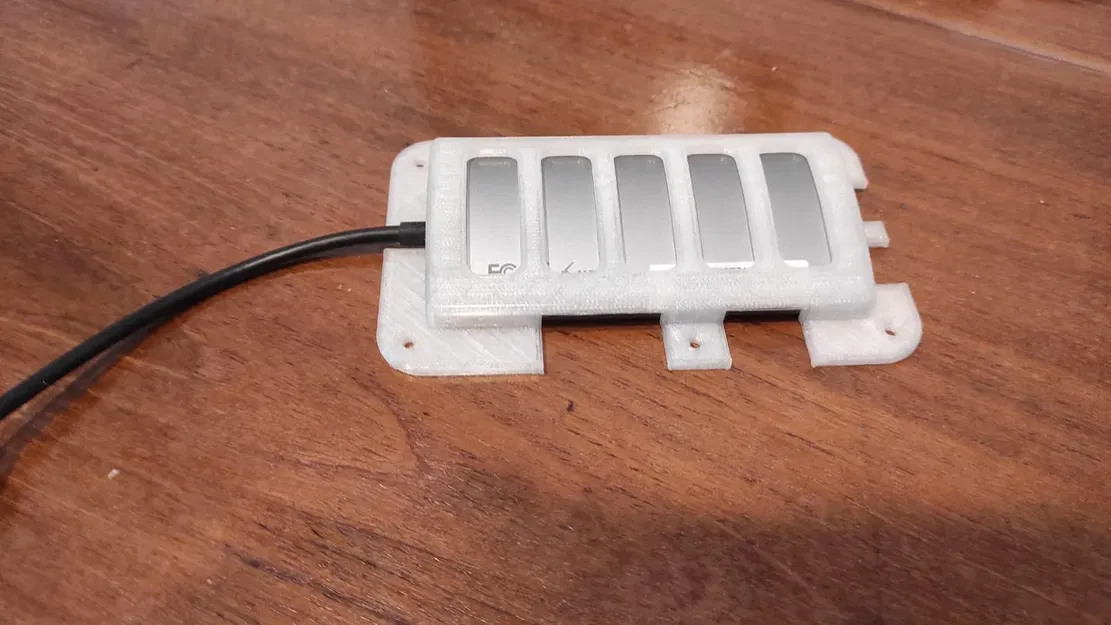 Giá đỡ cho bộ chuyển đổi Satechi USB-C có ethernet - Image 1