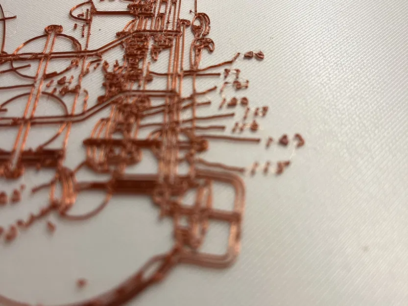 Bản vẽ saxophone alto in 3D với màu sắc độc đáo - Image 2