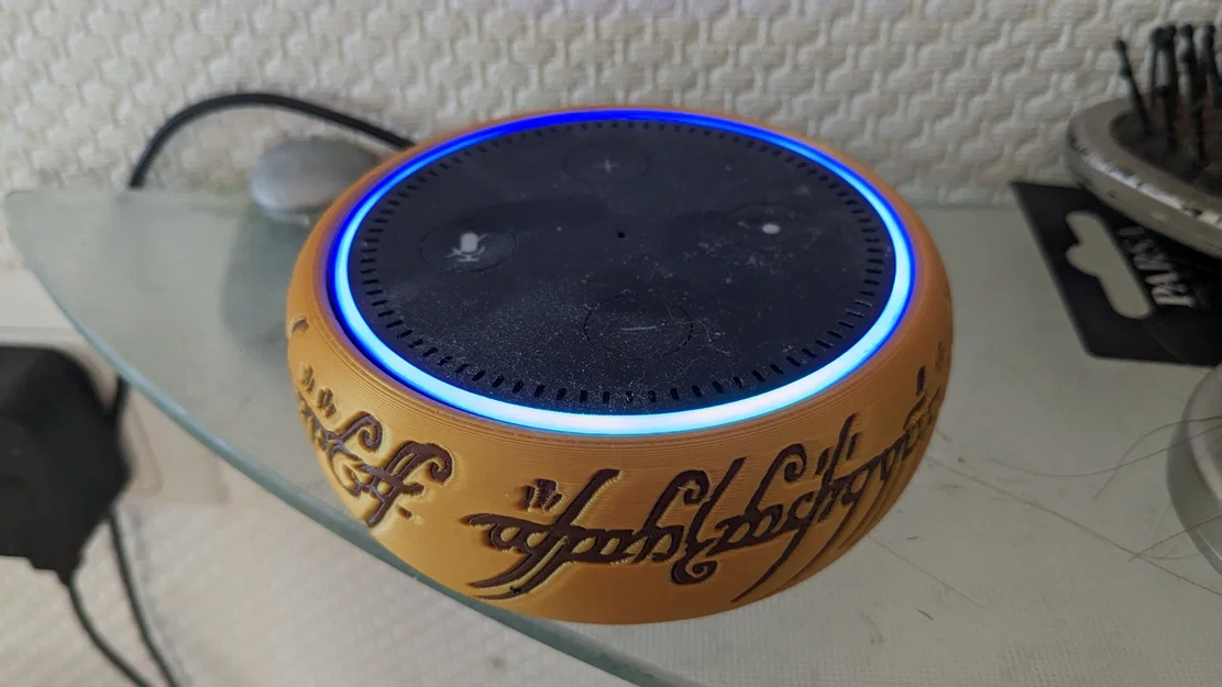 Nhẫn Echo Dot phong cách LOTR từ Amazon - Image 1
