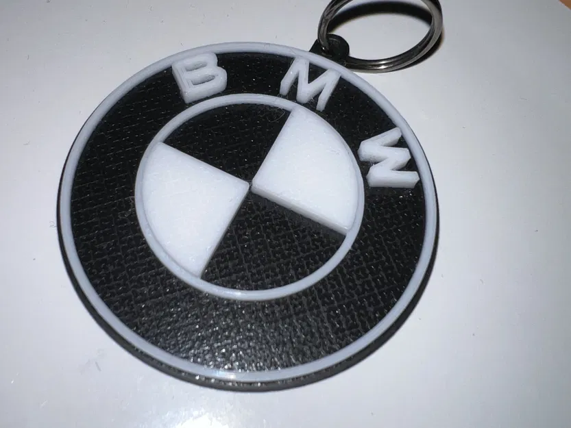 Móc khóa BMW đen trắng độc đáo và tinh tế - Image 4