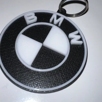 Móc khóa BMW đen trắng độc đáo và tinh tế