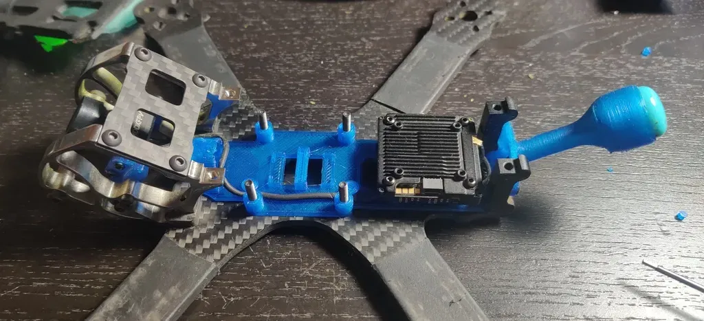 Khay lắp đặt Walksnail V2 cho Chameleon TI - Image 2