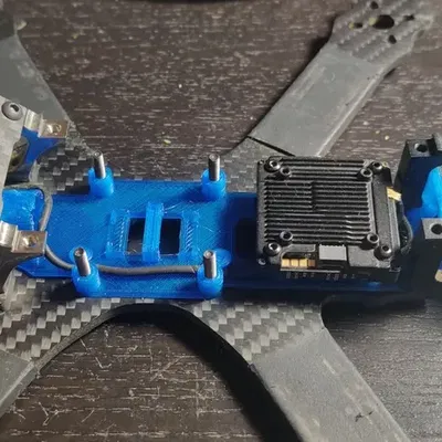 Khay lắp đặt Walksnail V2 cho Chameleon TI