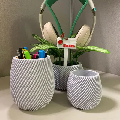 Giá đỡ tai nghe hình chậu cây "Beets by Dre