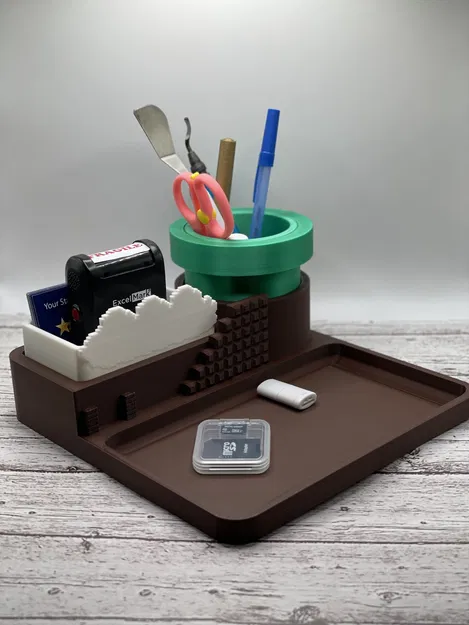 Giá đỡ bút Mario cho bàn làm việc - Image 1