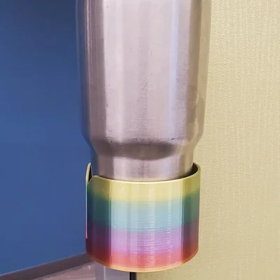 Giá đỡ cốc cho khách tại văn phòng hình khối văn phòng