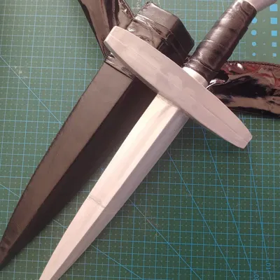 Dao găm của Nữ hoàng Dagmar từ Disenchantment