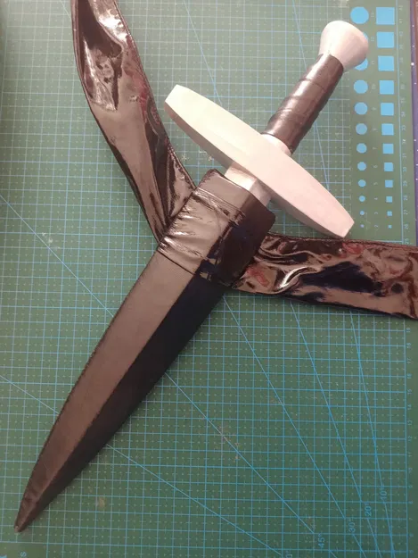 Dao găm của Nữ hoàng Dagmar từ Disenchantment - Image 2