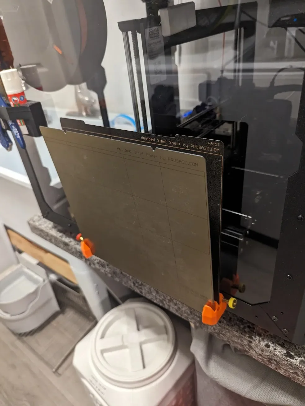 Giá đỡ tấm in cho tủ chứa Prusa 1