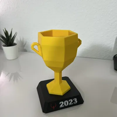 Cúp Quake Champions phong cách Low Poly