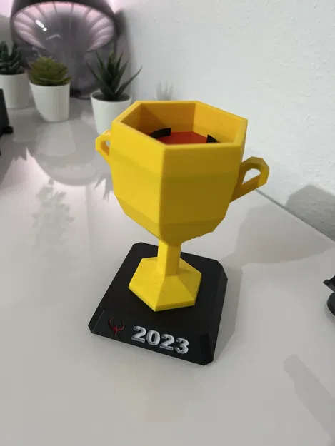 Cúp Quake Champions phong cách Low Poly - Image 3