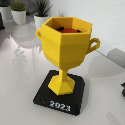 Cúp Quake Champions phong cách Low Poly