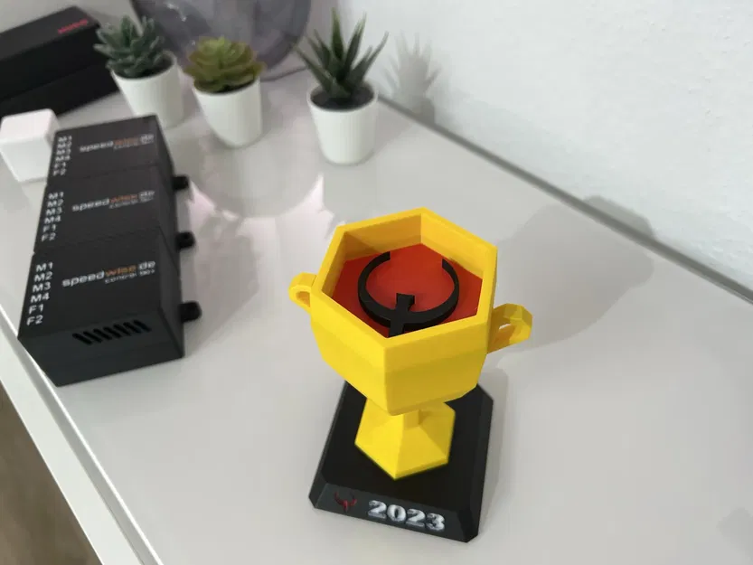 Cúp Quake Champions phong cách Low Poly - Image 4