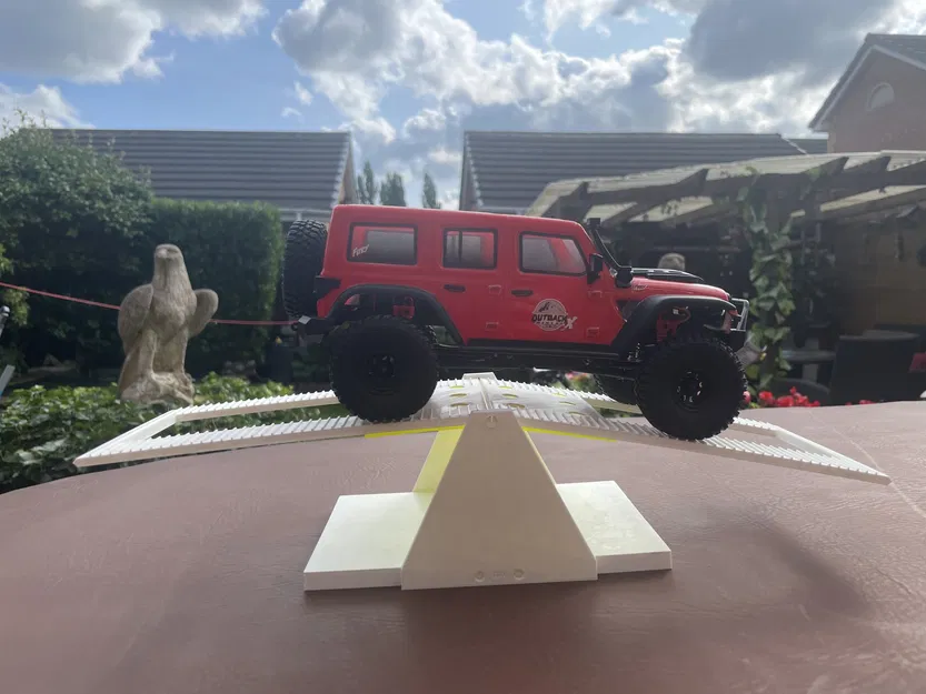 Xe địa hình Rock Crawler kiểu bập bênh - Image 7