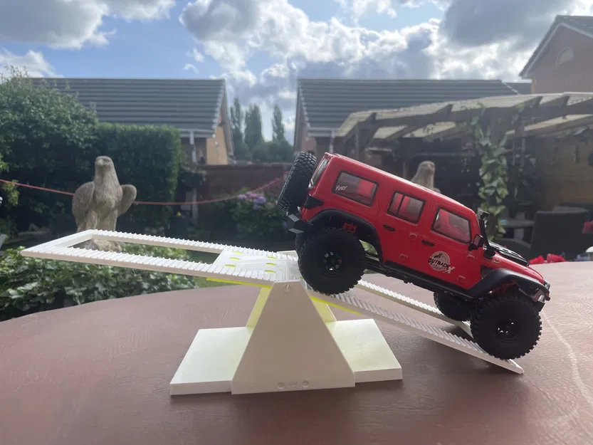 Xe địa hình Rock Crawler kiểu bập bênh - Image 8