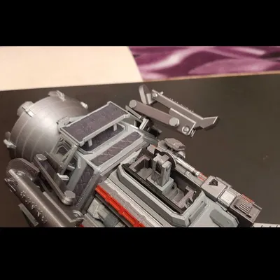 Mô hình tàu Rocinante từ series Expanse