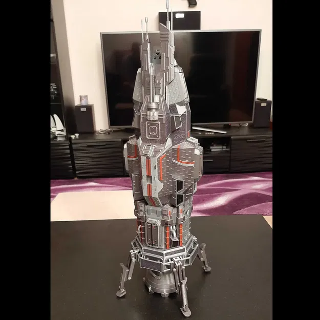 Mô hình tàu Rocinante từ series Expanse - Image 9