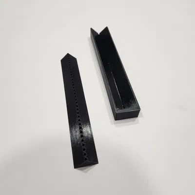 Công cụ đục lỗ ký hiệu sách cho bìa sách Imperial