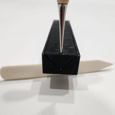 Công cụ đục lỗ ký hiệu sách cho bìa sách Imperial