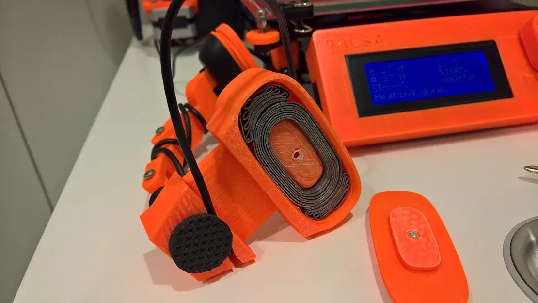 Giá đỡ webcam Logitech C270 di động với chân tripod - Image 2