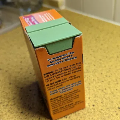 Nắp hộp baking soda v2 với bản lề PiP