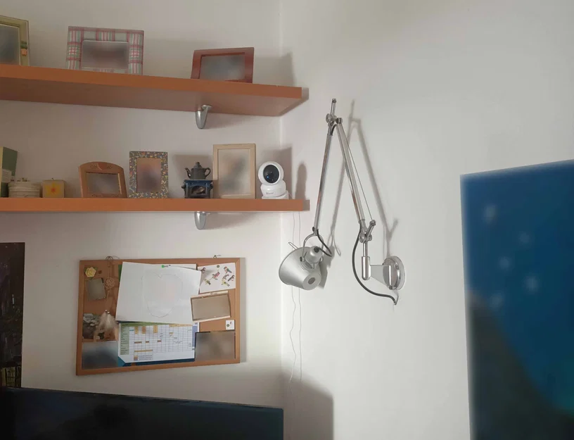 Giá đỡ camera giám sát Ezviz treo tường - Image 2