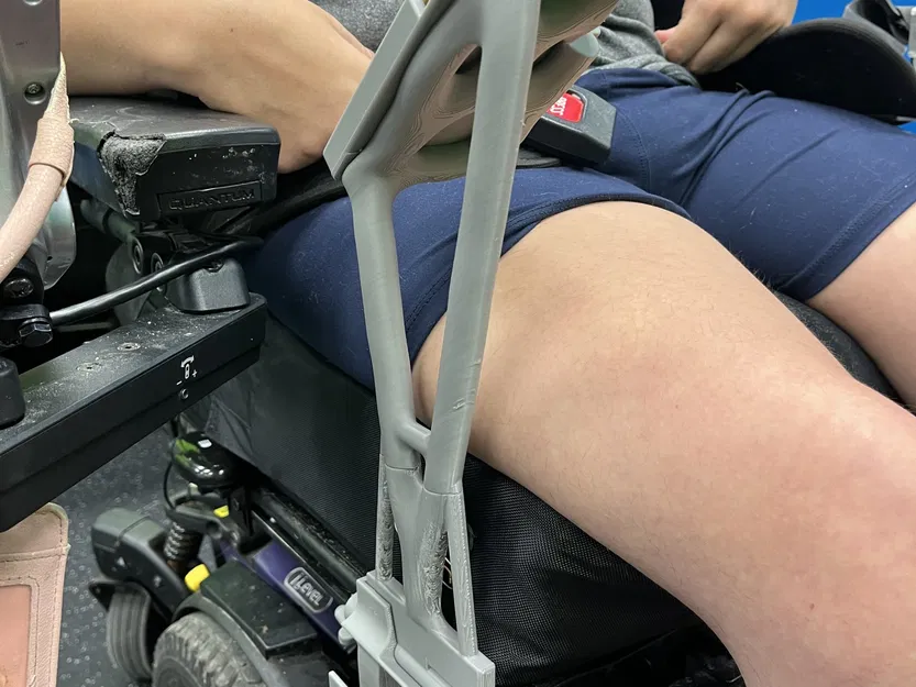 Giá đỡ iPhone cho xe lăn iLevel - Image 2