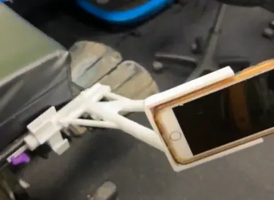 Giá đỡ iPhone cho xe lăn iLevel - Image 4