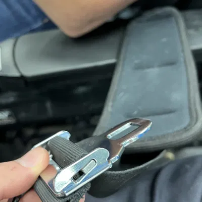 Nắp che khóa dây an toàn cho xe lăn