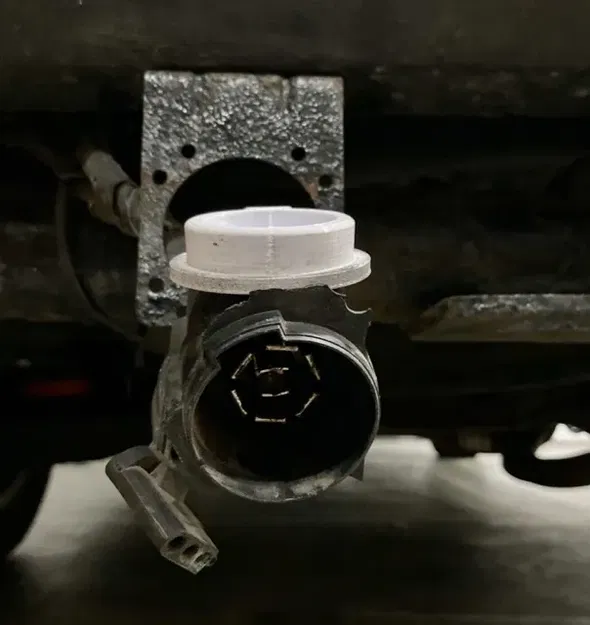 Nắp che cho bộ dây kéo 7 chân xe tải - Image 3