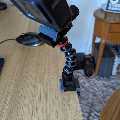 Giá đỡ kẹp bàn nhỏ gọn cho máy ảnh và chân máy